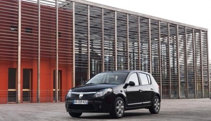 dacia logan Dacia Sandero en Logan MCV Blackline zien zwart 0