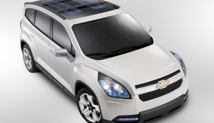 chevrolet aveo Chevrolet viert honderdjarig bestaan in 2011 met vijf nieuwe modellen 0