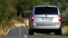 lancia-voyager-ook-als-silver-en-platinum